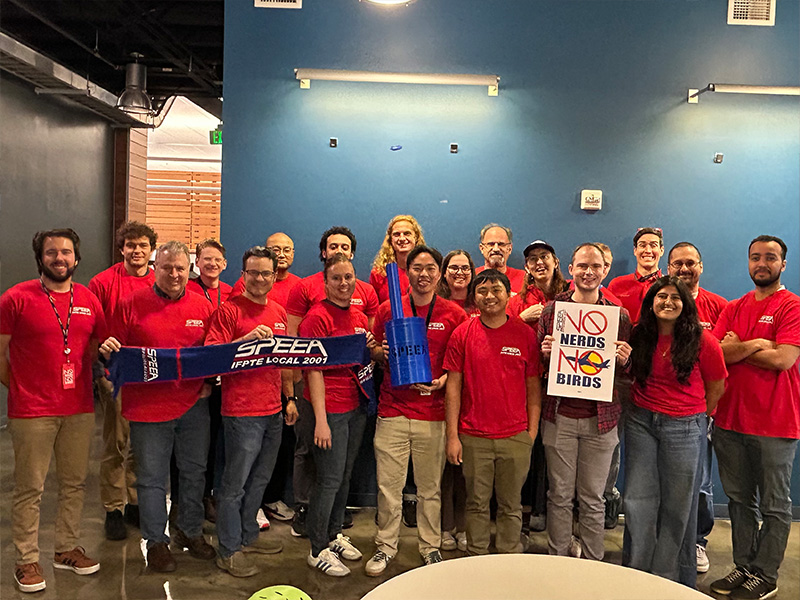 SPEEA members in Renton for Red-Shirt Wednesday